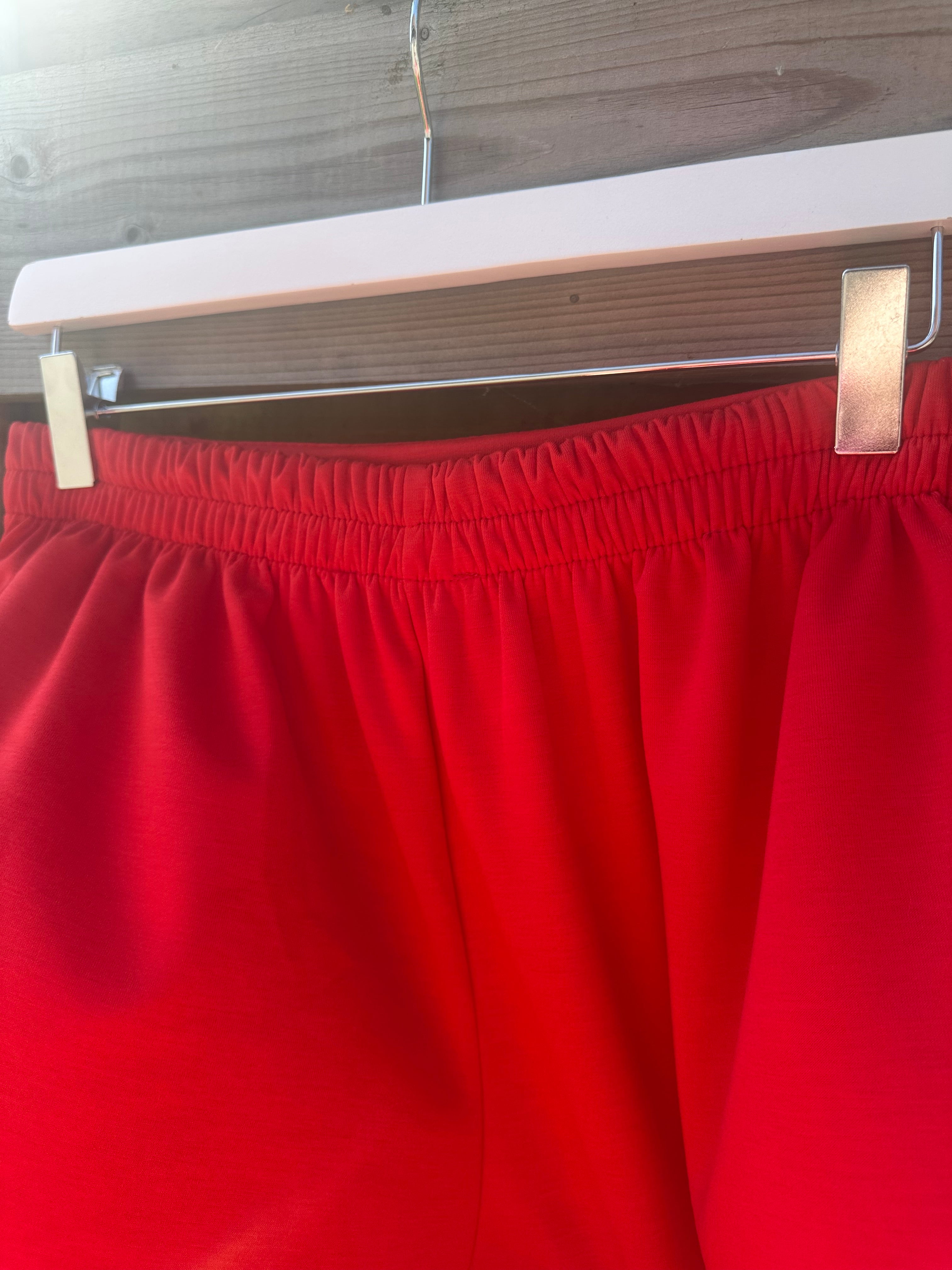 Lynn Set Rood
